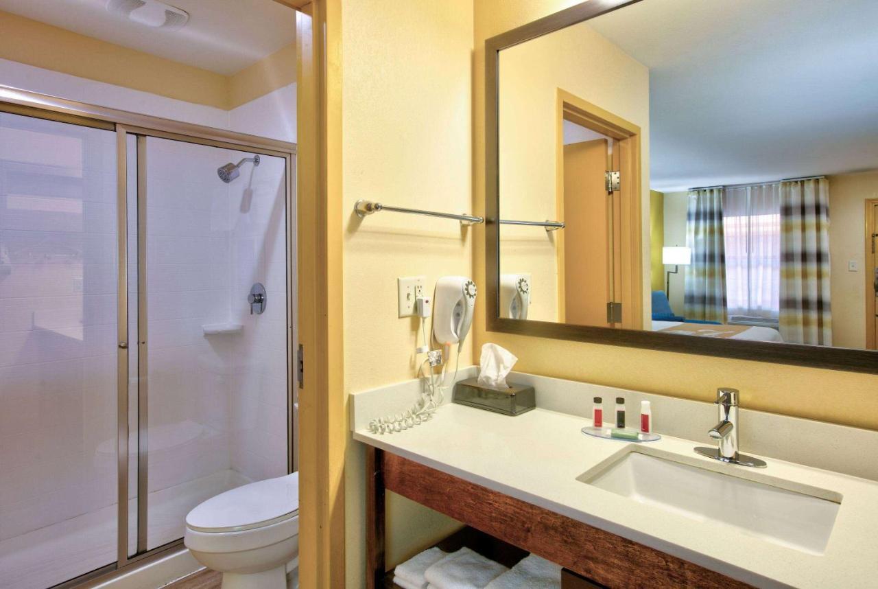 Days Inn By Wyndham Batesville Dış mekan fotoğraf